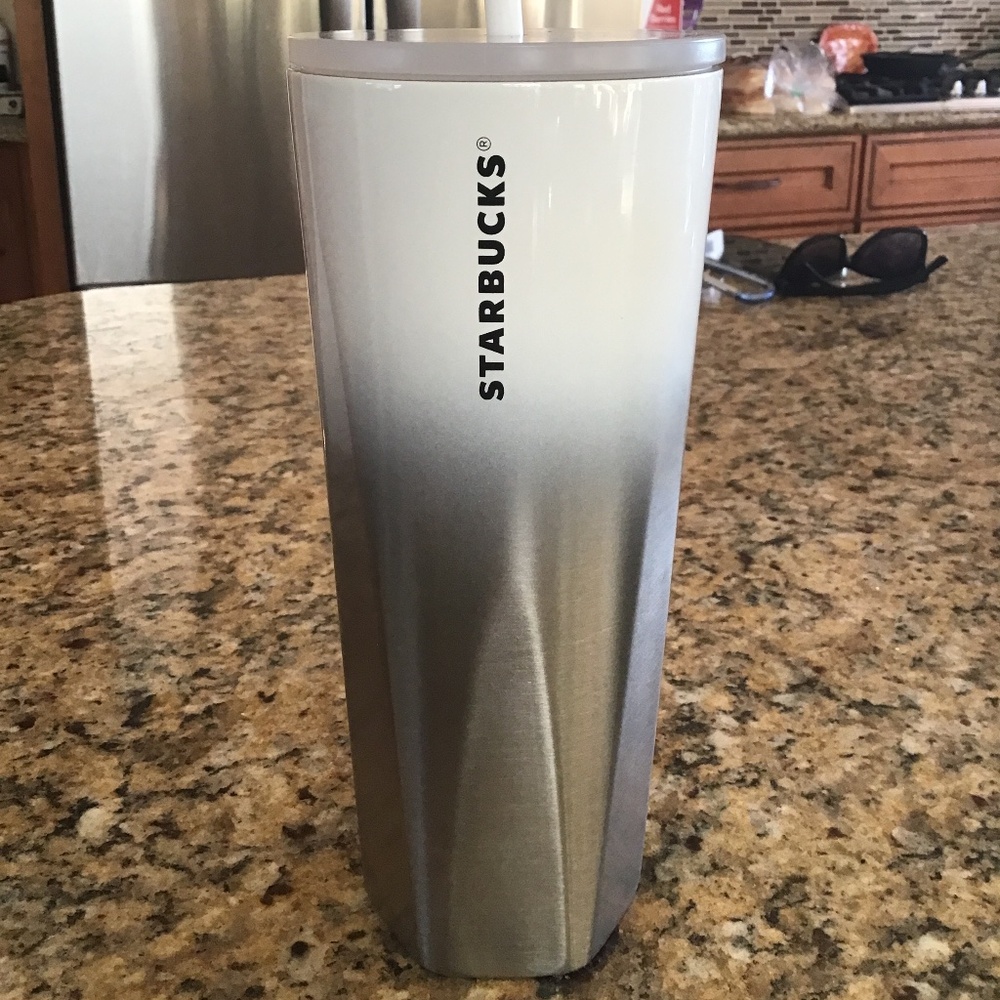 Starbucks 2021 ombré metal 24 ounce tumbler
